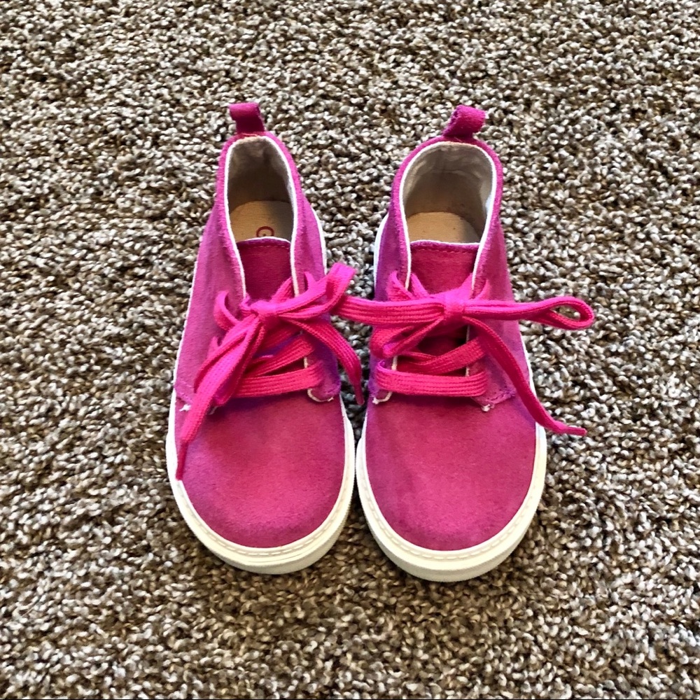 Gap kids leather desert boot